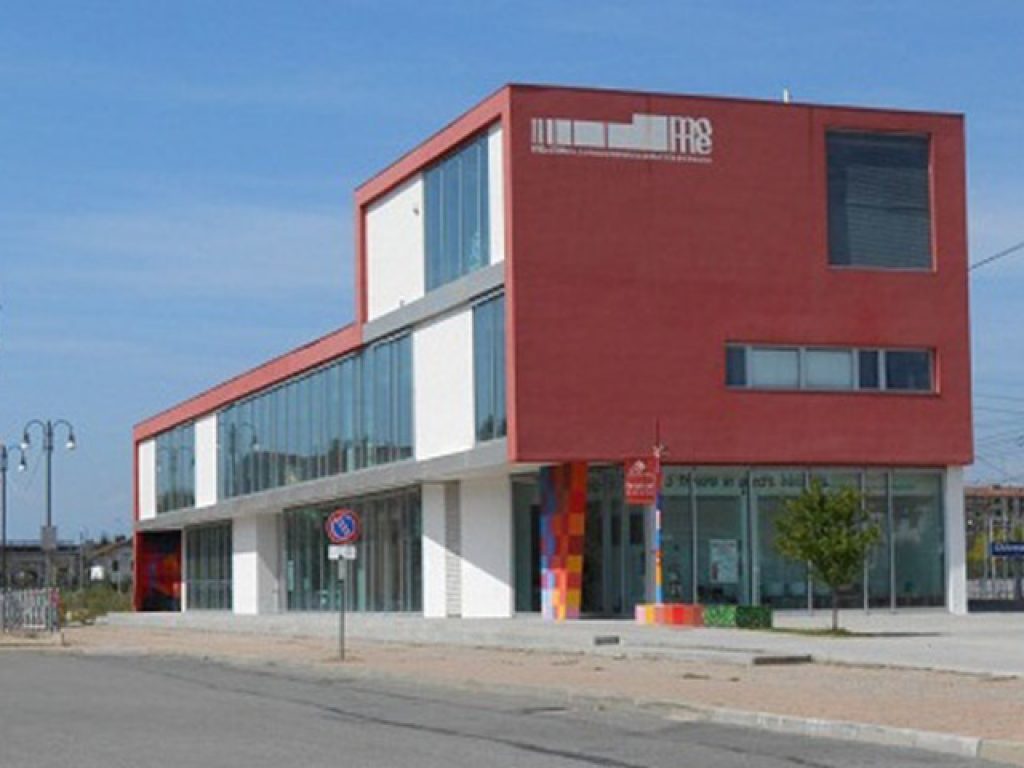 site_gallery_gallery-biblioteca site_gallery_gallery-biblioteca